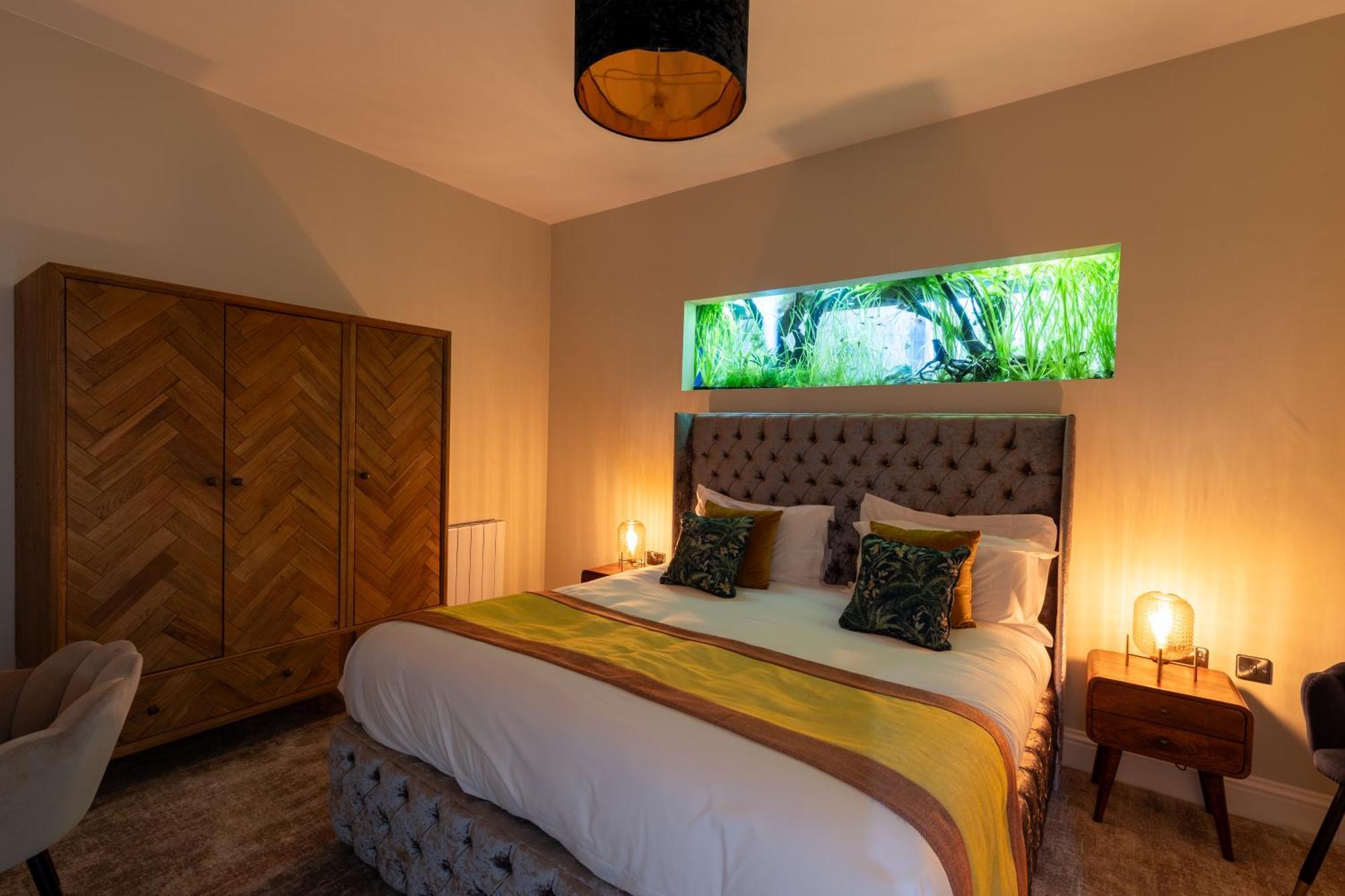 The Resolution Hotel Γουίτμπι Εξωτερικό φωτογραφία