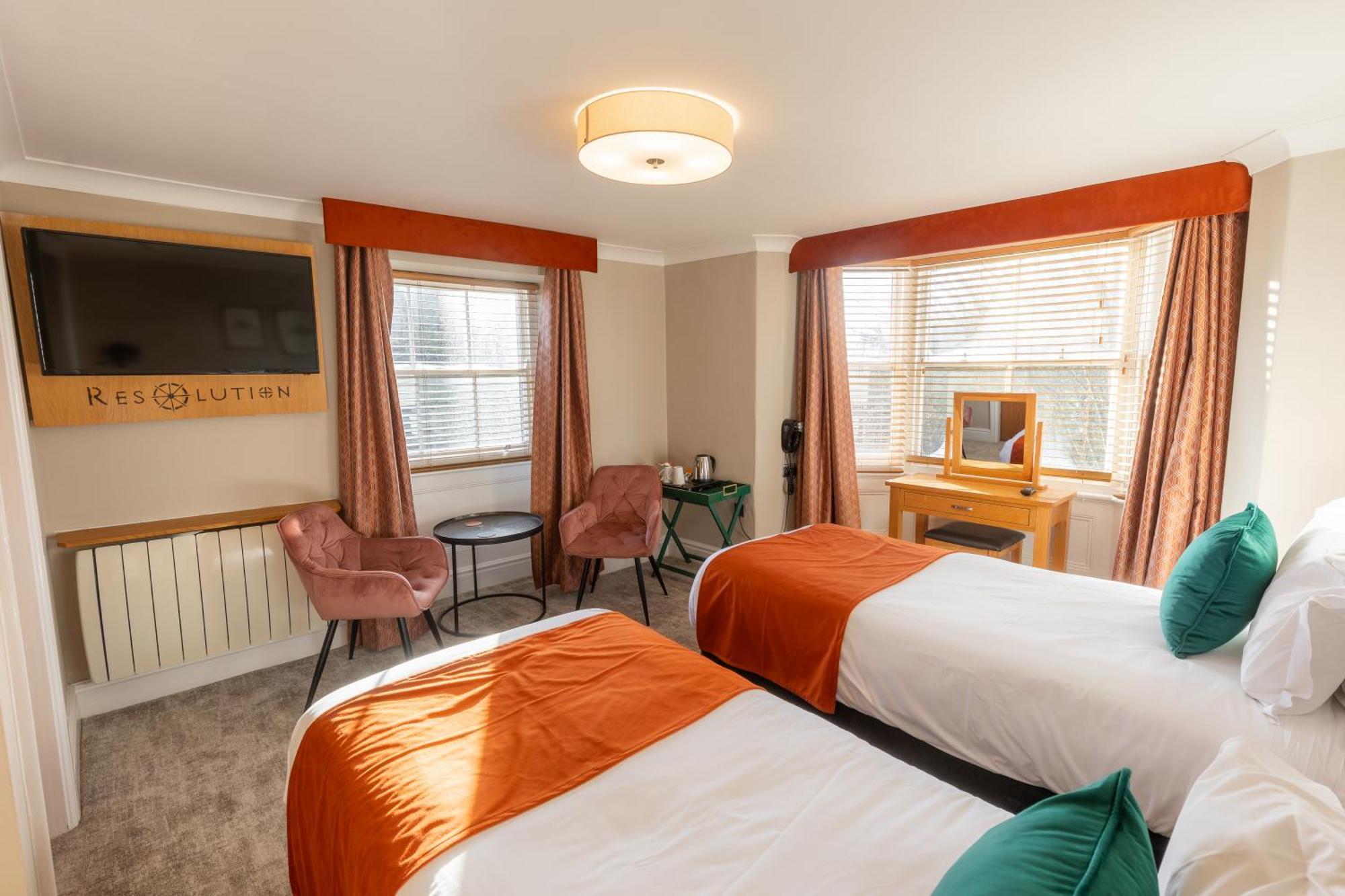 The Resolution Hotel Γουίτμπι Εξωτερικό φωτογραφία
